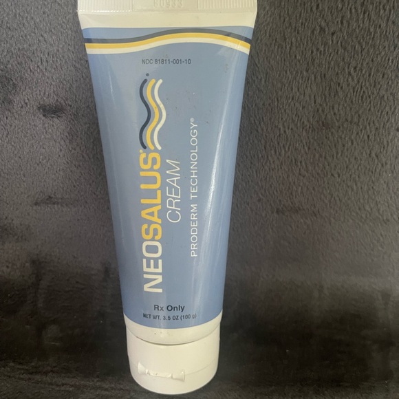 Neosalus Cream 100 G, Exeltis for Eczema's Dermatits - Picture 2 of 8